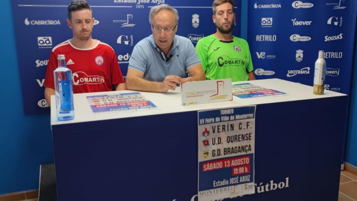 Acto de presentación del primer triangular Trofeo Feira do Viño de Monterrei. |  // FDV