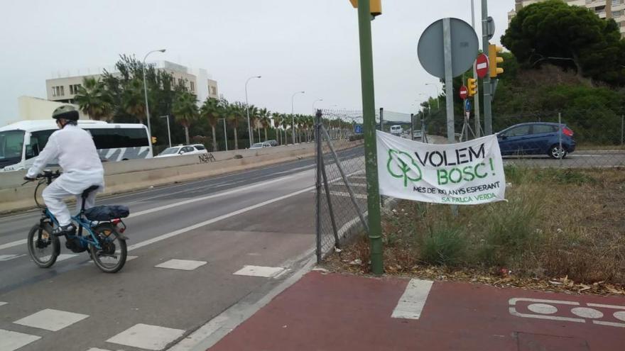 Bicicletada por &quot;un gran bosque urbano con miles de árboles&quot; en Palma