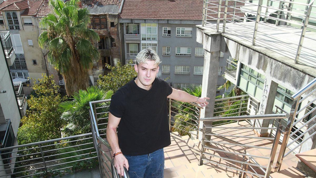 Miguel Álvarez, el joven que evitó que una mujer se tirase al vacío en Ourense