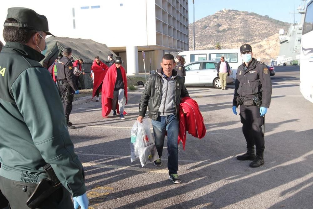 Oleada de pateras en la Región.