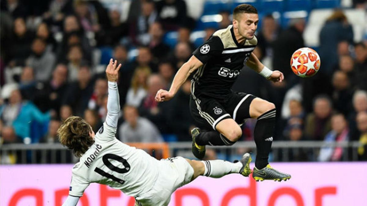 Ni el VAR ayudó al Madrid esta vez: El vídeo del polémico gol de Tadic