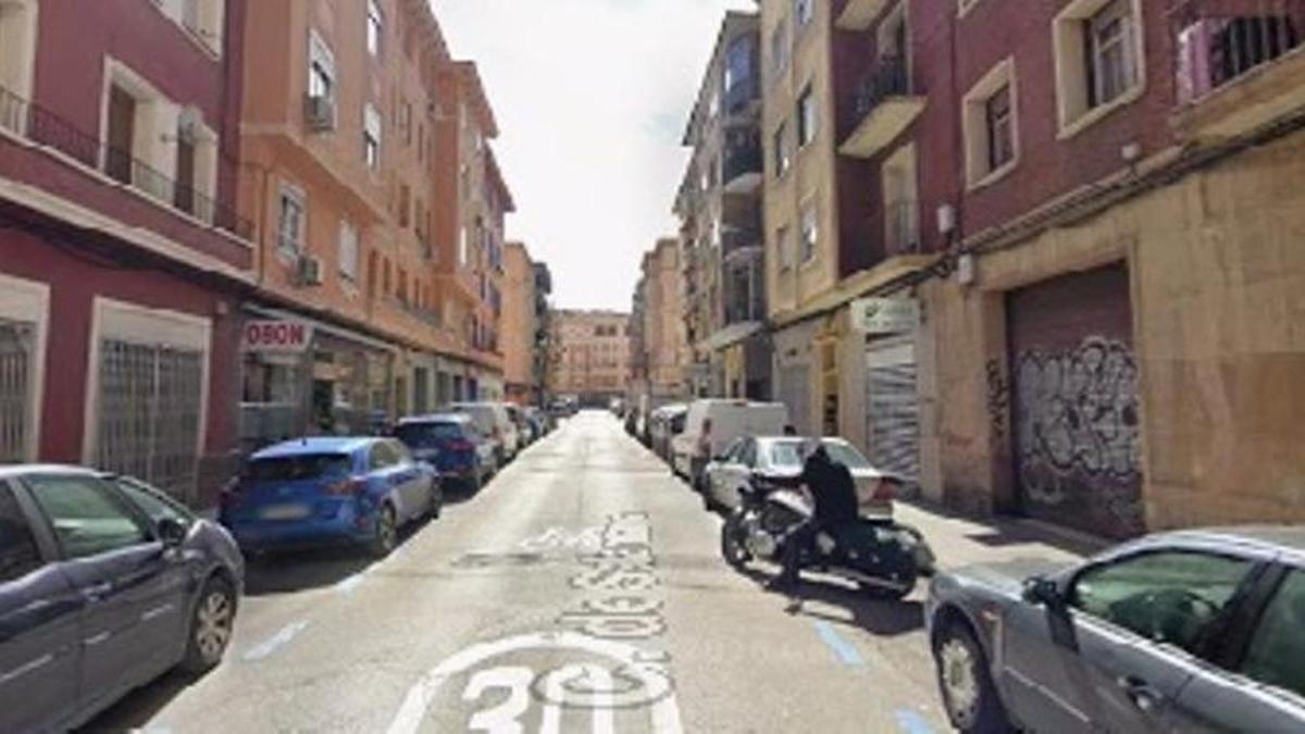 Imagen de recurso de la calle Salamanca, en Las Delicias, donde tuvieron lugar los hechos este lunes por la tarde.