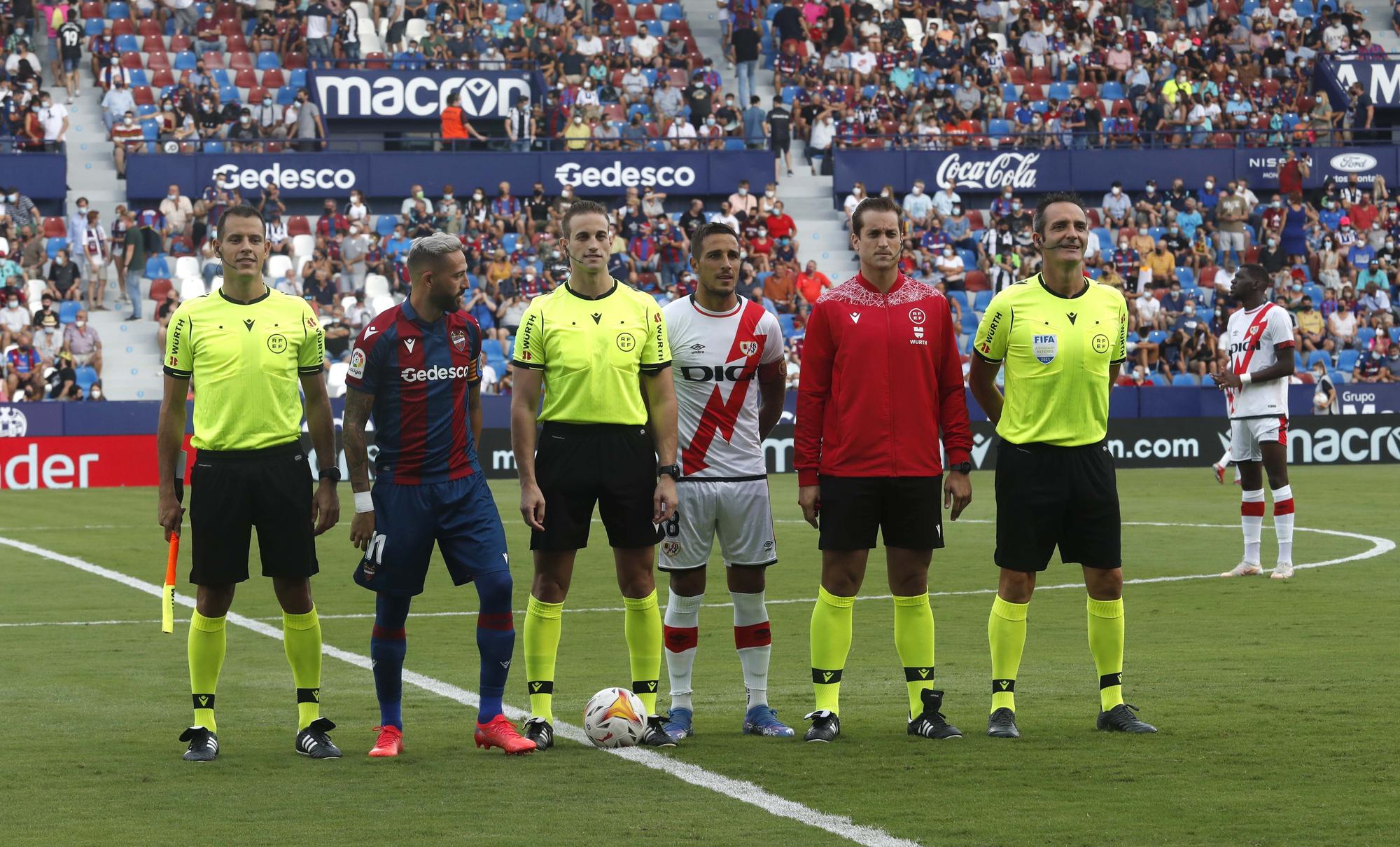 Levante UD - Rayo Vallecano en imágenes