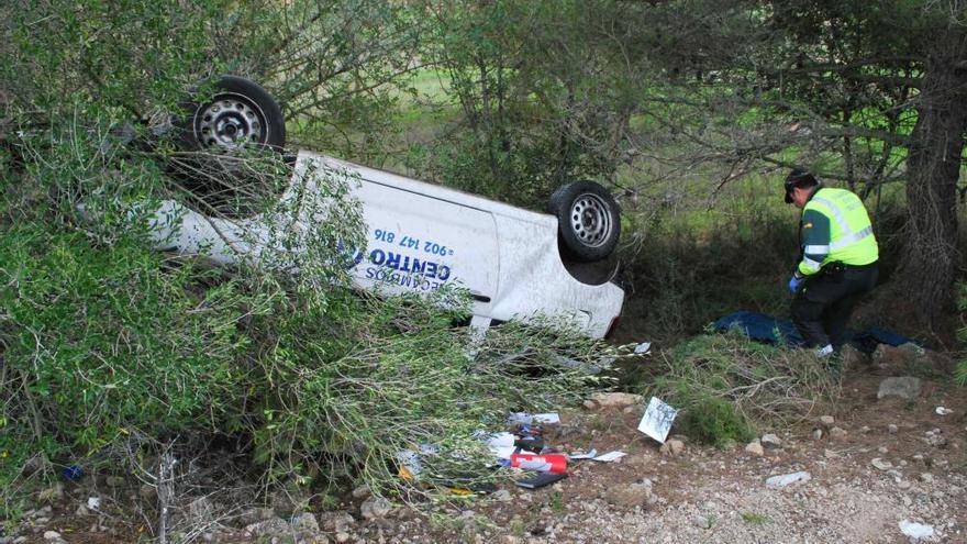 Un hombre muere al salirse de la carretera con su coche en las proximidades de Manacor