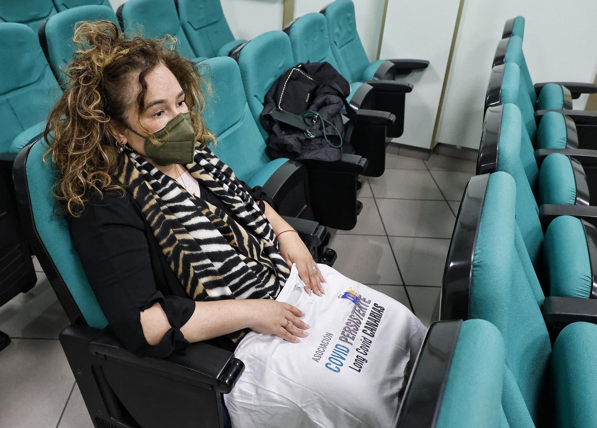 Entrega de reconocimientos como socios y socias de honor de la Asociación Covid Persistente Canarias