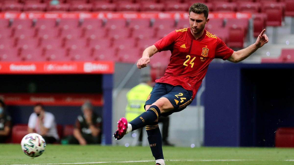 Laporte, en una acción del España - Portugal