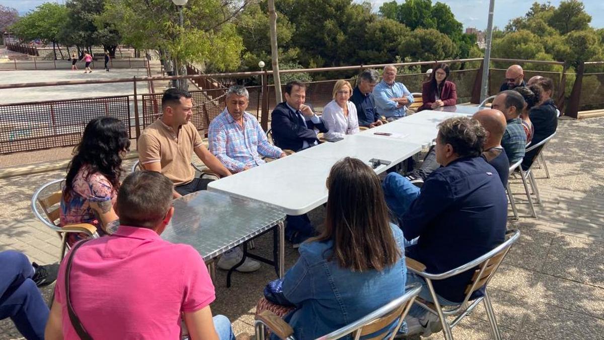 Reunión de Barceló e Illueca (IVF), junto a colectivos del deporte alicantino
