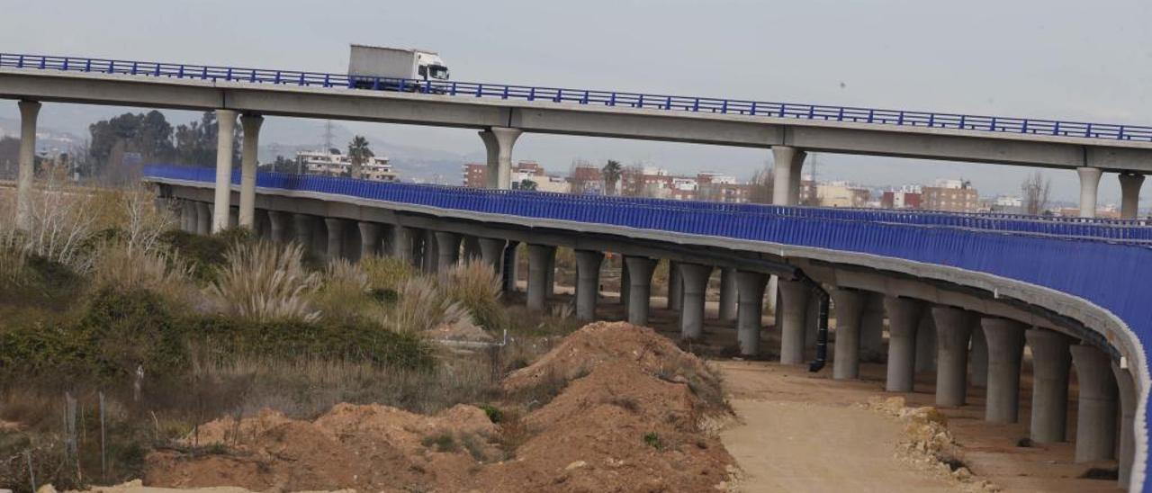 Siete obras públicas se paralizan aunque las fiestas falleras ya las habían frenado