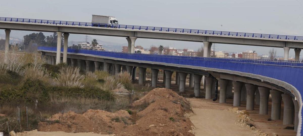 Siete obras públicas se paralizan aunque las fiestas falleras ya las habían frenado