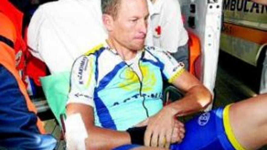 Armstrong sufre una fractura de clavicula