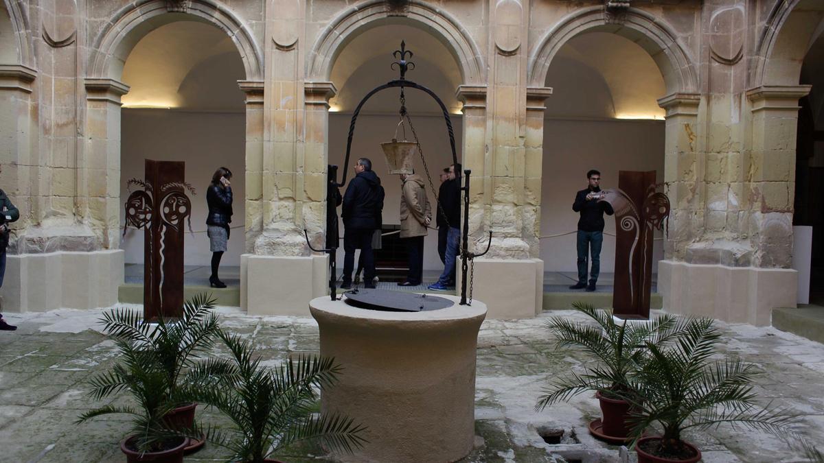 El patio del convento de las Clarisas de Elche, en una visita con periodistas en 2016