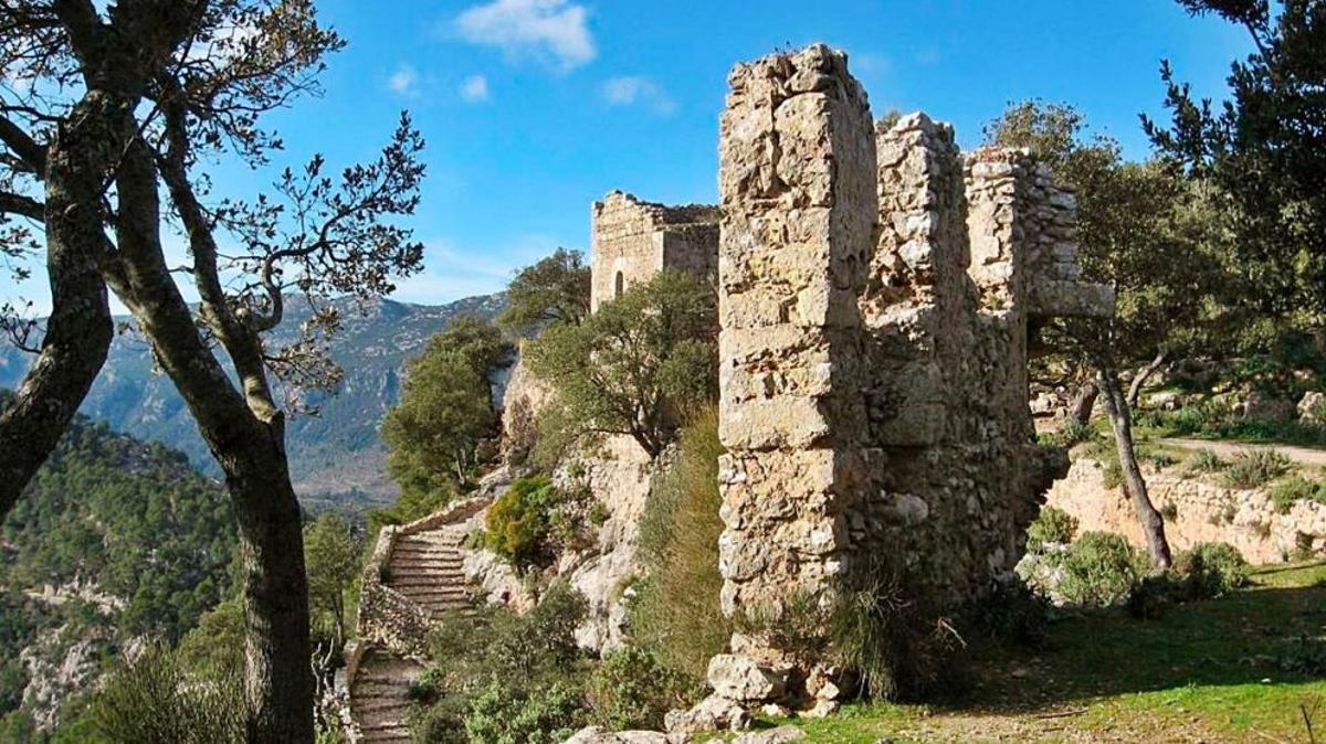 Arbeiten inmitten der alten Burgruinen - wäre das etwas für Sie?