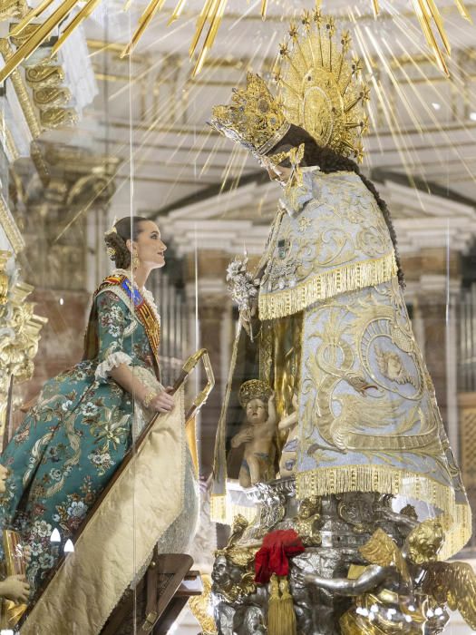 La visita a la Patrona remató las exaltaciones de las Fallas 2020