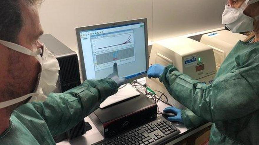 El Laboratori Territorial ICS Girona, on s&#039;han començat a processar les mostres per detectar coronavirus