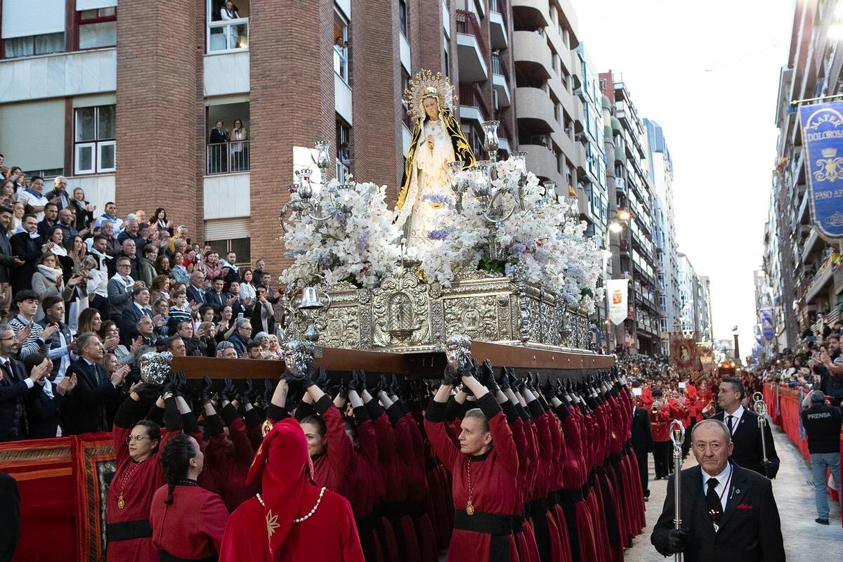 La procesión del Viernes Santo de Lorca, en imágenes