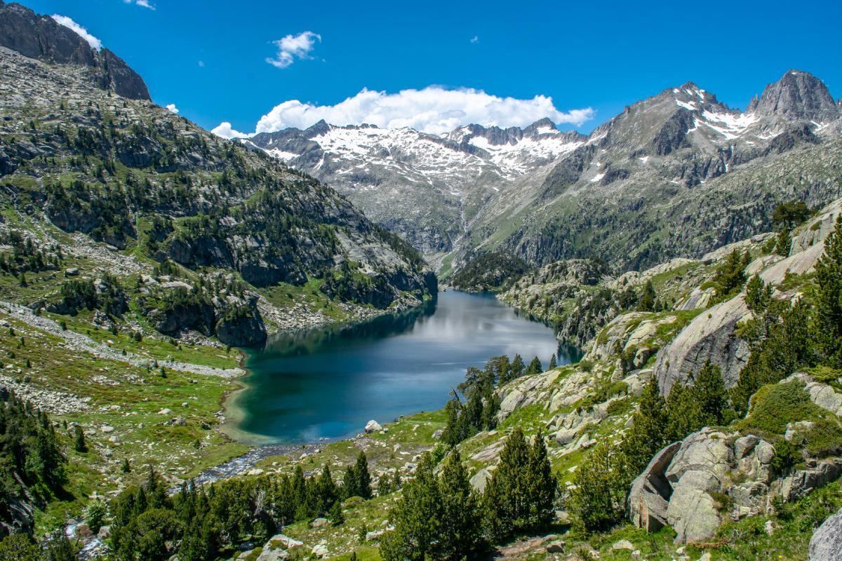 Parque Nacional de Aigüestortes en el Pirineo Catalán