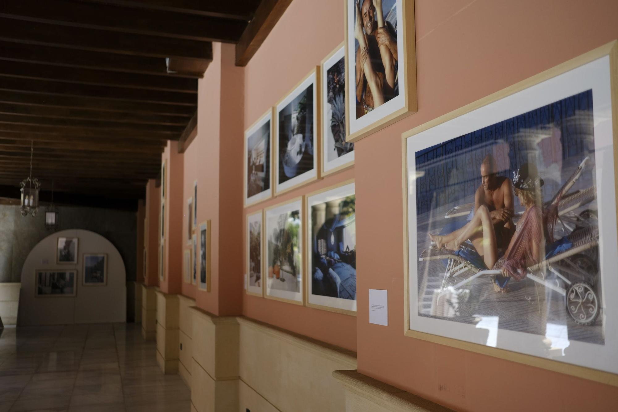 Exposición de fotografías 'Manrique inédito' en el Hotel Santa Catalina