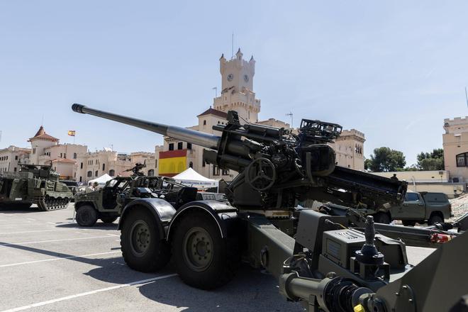 Jornada de Puertas Abiertas en el cuartel de El Bruc por el Día de las Fuerzas Armadas