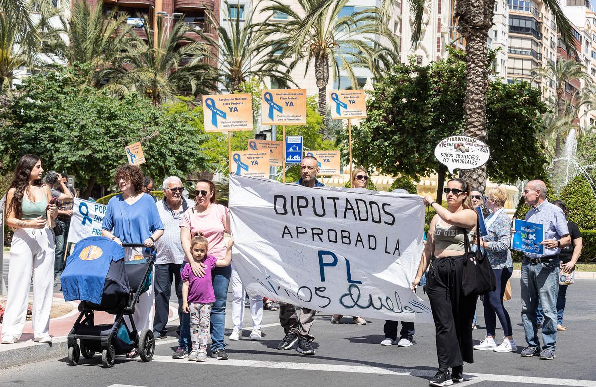 Marcha en Alicante por la visibilidad de enfermos de síndrome químico o covid persistente