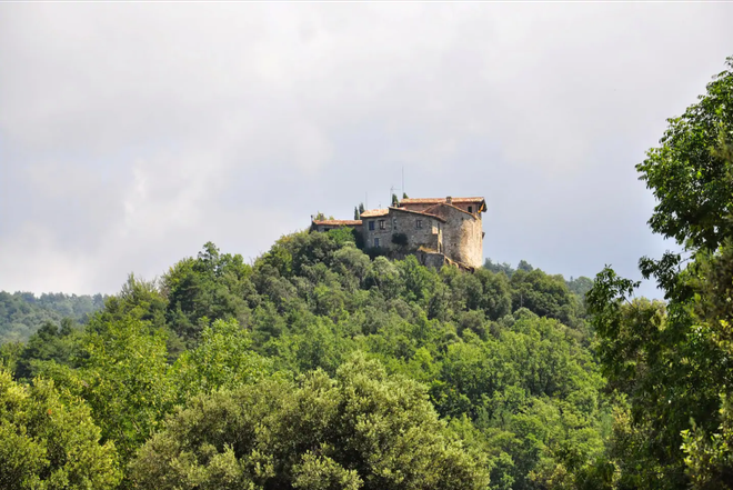 Castillo de Llaes, Girona