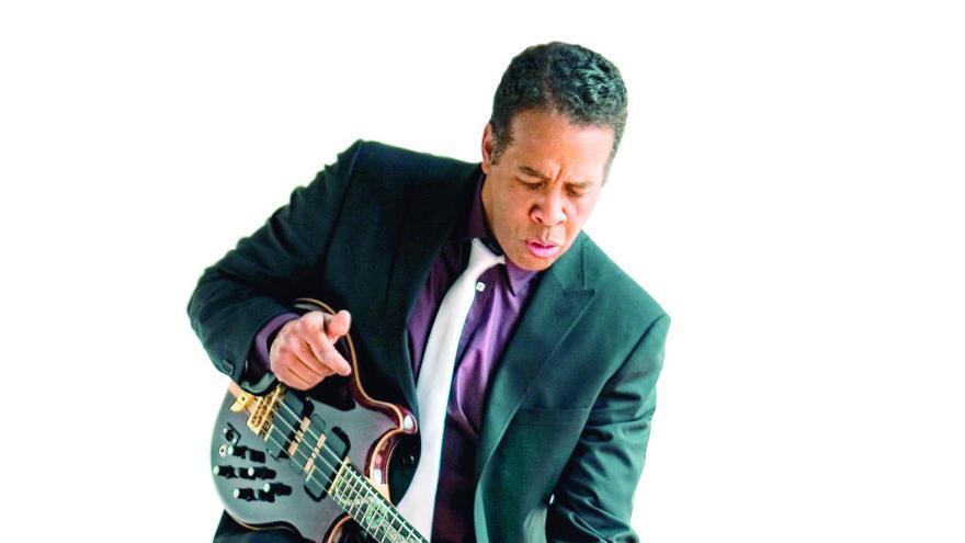 Stanley Clarke Band: Leyenda viviente del bajo eléctrico