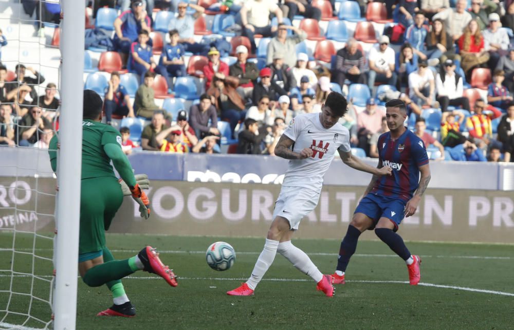 Las mejores fotos del Levante UD - Granada CF