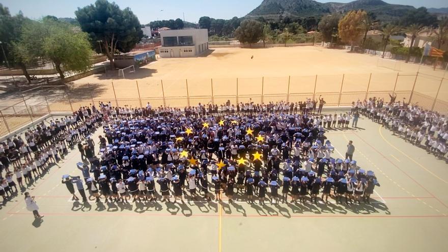 Premio para el colegio Sagrada Familia de Elda por inculcar los valores de la UE