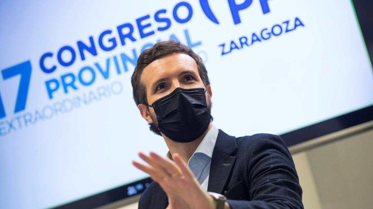 El presidente del PP, Pablo Casado, durante su intervención en la clausura del 17º Congreso Provincial del partido en Zaragoza, este 14 de noviembre.