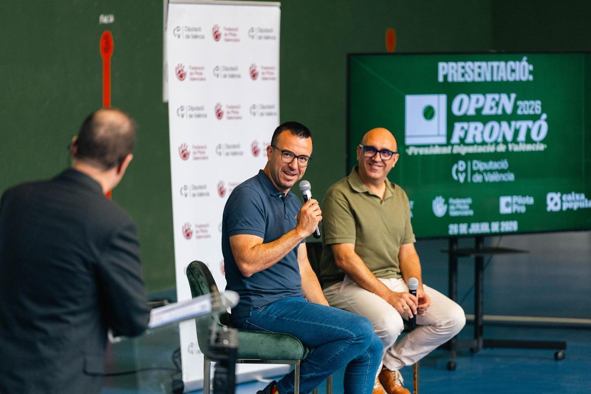 Vicent Mompó i Vicent Molines en la presentació de l'Open.