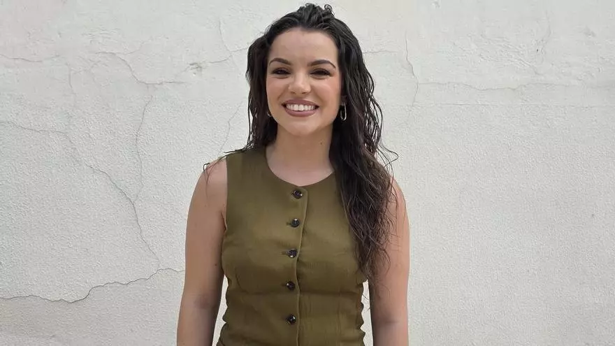 Andrea Meca Monrabal / 25 años / Hellín