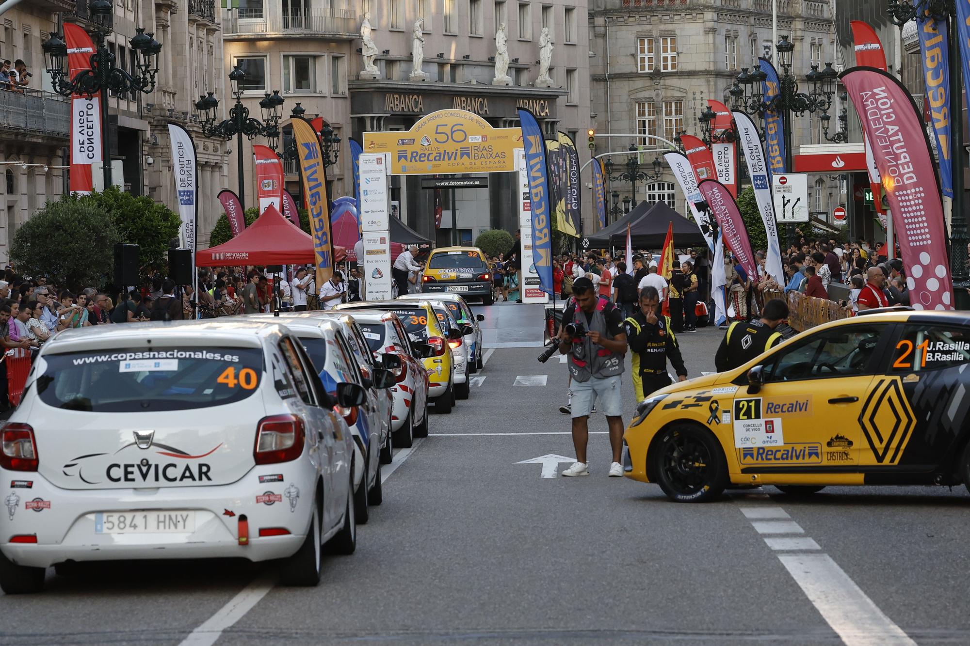 La fiebre del Rallye Recalvi Rías Baixas rompe los termómetros