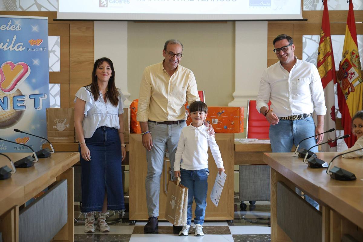 Galería | San Jorge, protagonista del concurso de dibujo infantil del Ayuntamiento Galería | San Jorge, protagonista del concurso de dibujo infantil del Ayuntamiento