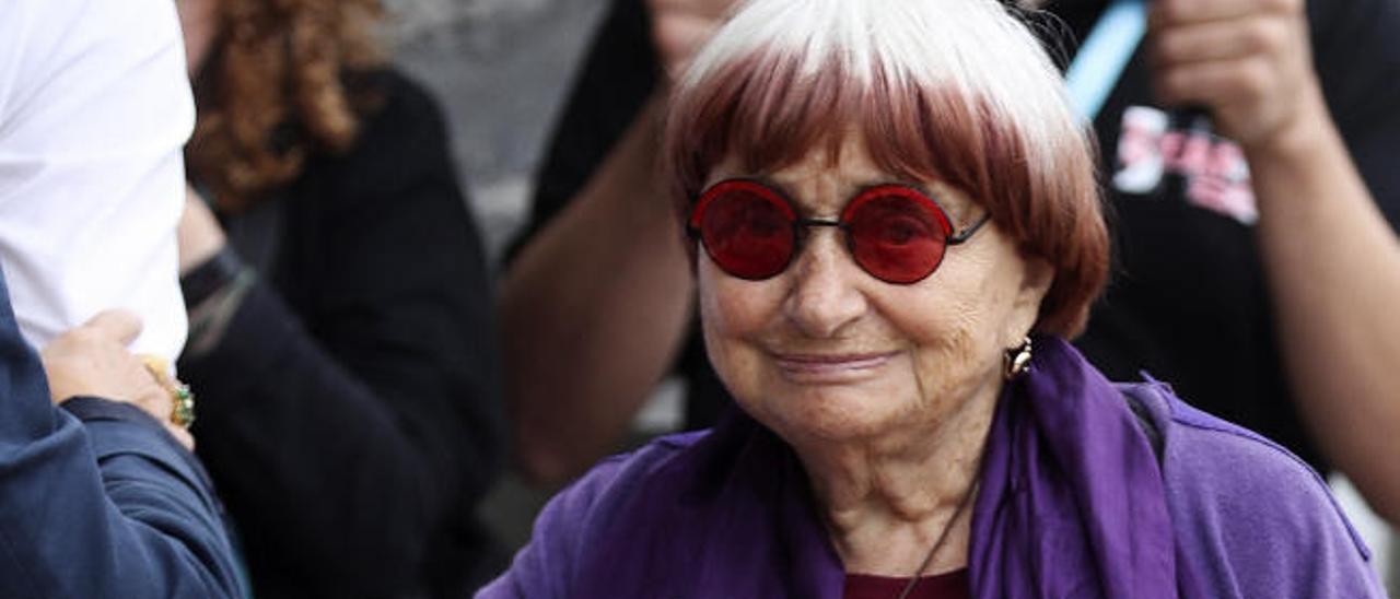 La cineasta belga Agnès Varda, a su llegada al 65º Festival de San Sebastián.