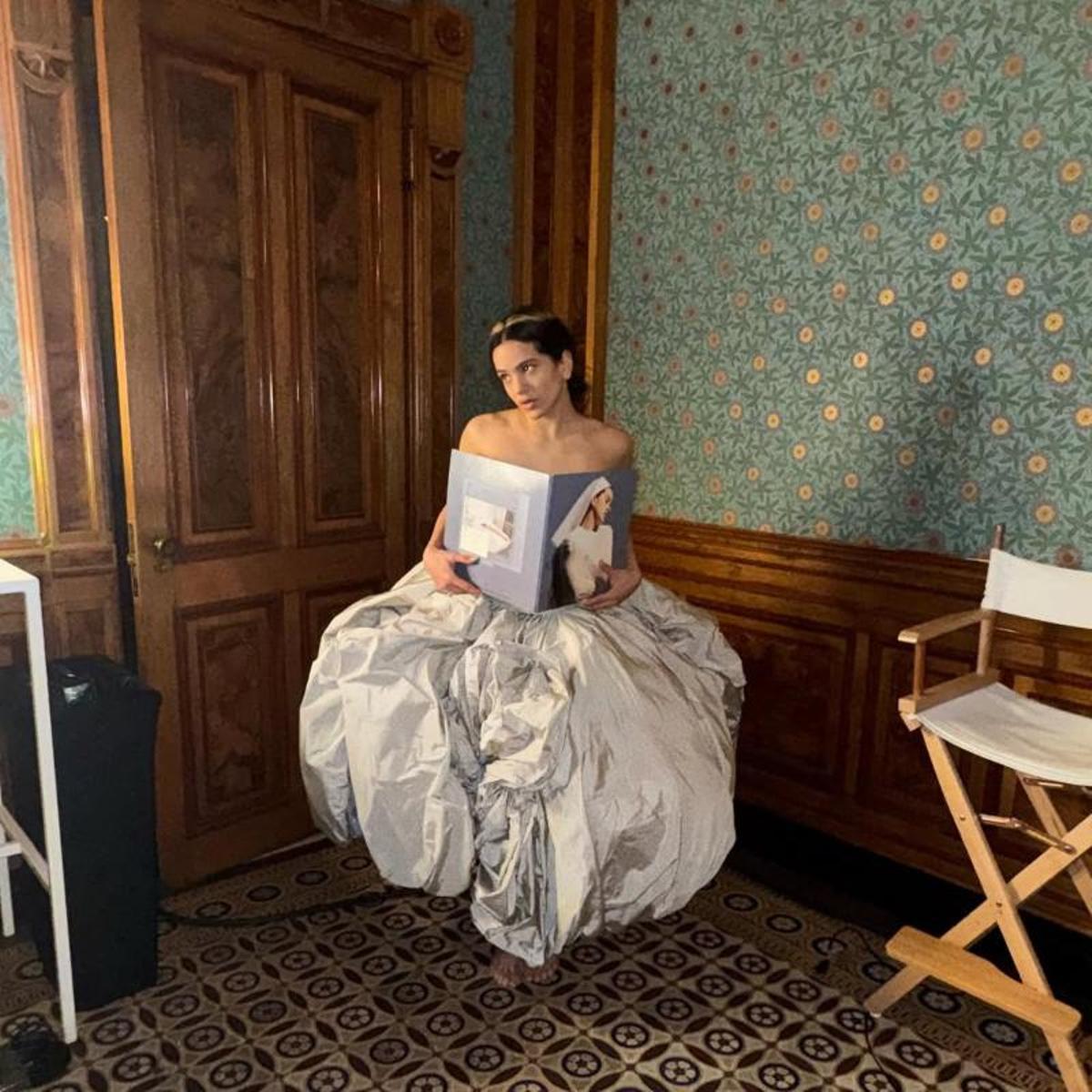 Rosalía con album LUX Instagram