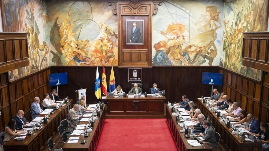 Las competencias en vivienda tensionan el debate en el Cabildo de Gran Canaria