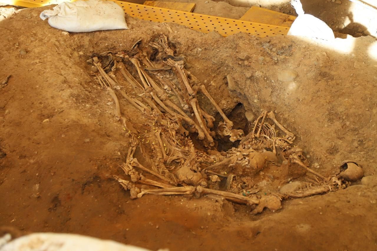 Acto en memoria de las víctimas del franquismo en el cementerio de la Salud