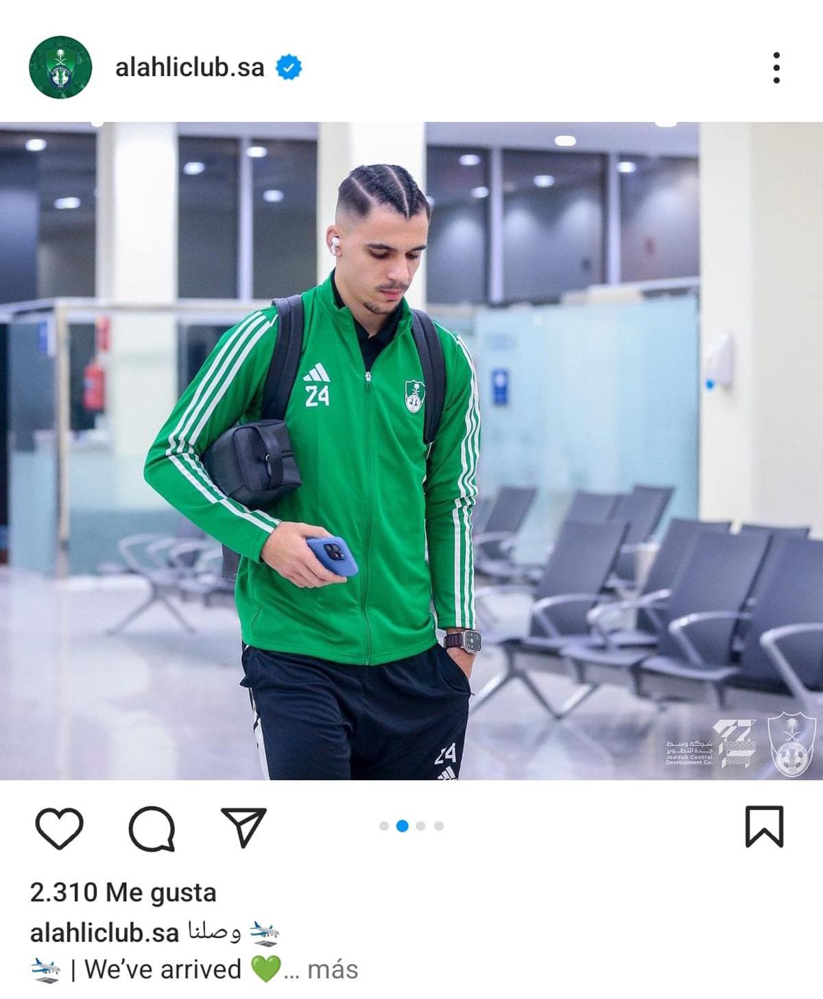 Gabri Veiga, con su nuevo peinado y la equipación del Al-Ahli