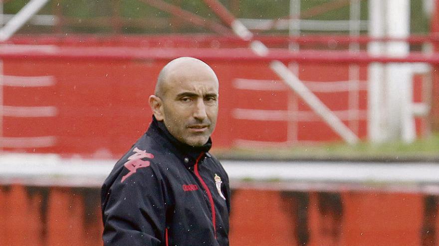 Abelardo, en el entrenamiento de ayer.