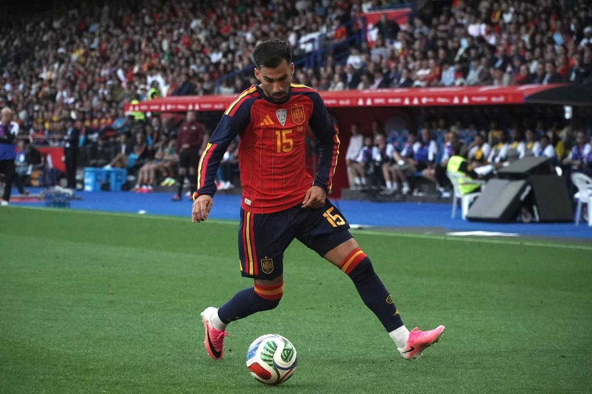 1-1 | España se conforma con un empate plomizo ante Irak en Riazor
