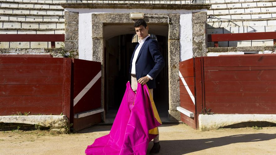 El joven de Cáceres que lo dejó todo para cumplir su sueño de ser torero