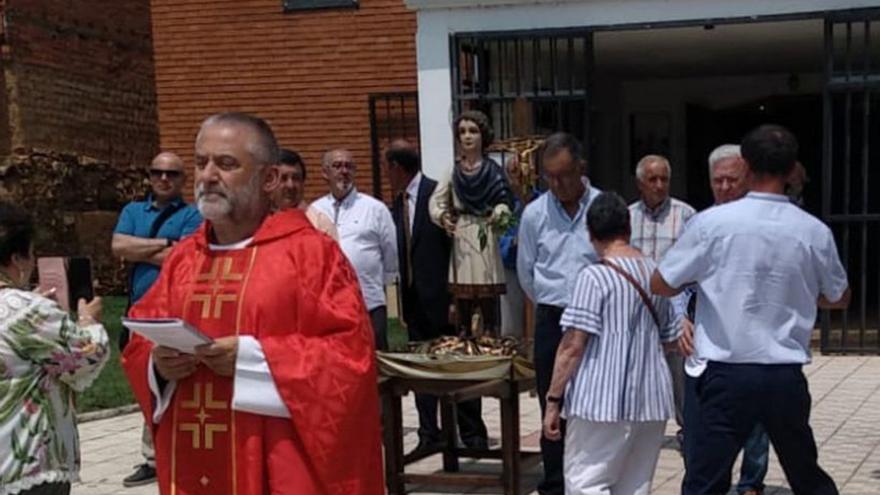 Morales de Rey despide los festejos de San Pelayo con la tradicional procesión y un picapán para los asistentes | E. P. Y MARI GAN
