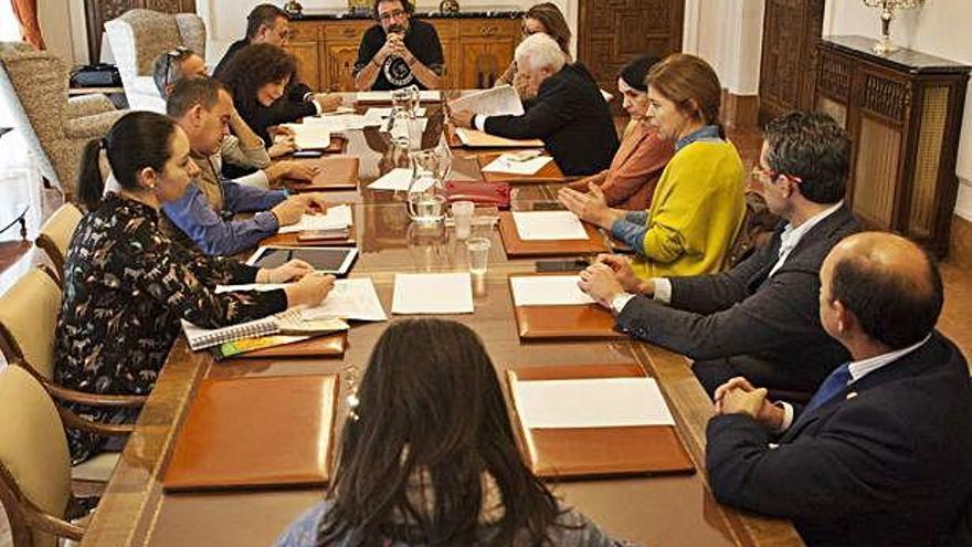 Comisión de Hacienda celebrada ayer en el Ayuntamiento para debatir el Presupuesto.