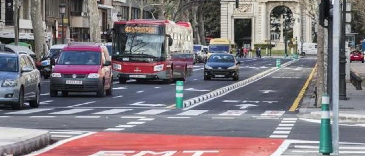 El tráfico desciende en la ciudad por séptimo mes pese a la subida en Ronda Tránsitos