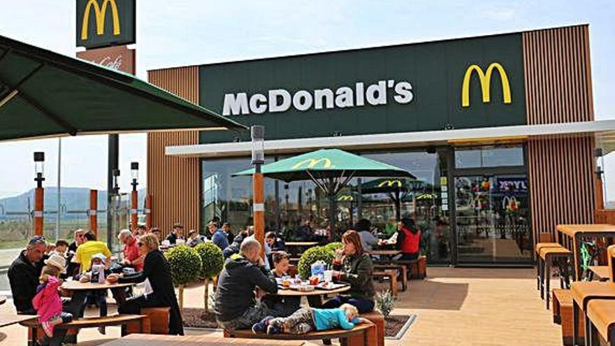McDonald&#039;s obre el nou establiment de l&#039;Escala