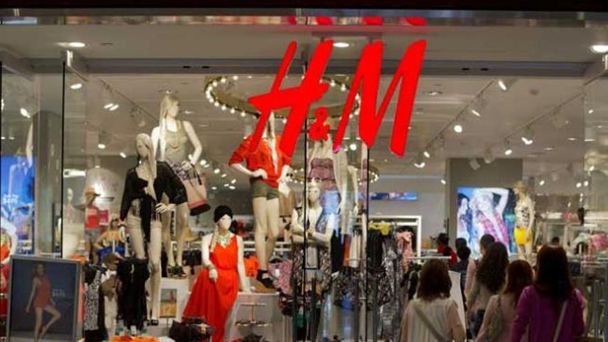 UGT convoca huelga en las tiendas de H&M de la provincia de A Coruña este  sábado y el 15 de mayo - La Opinión de A Coruña