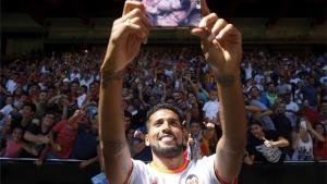 Garay, en su presentación con el Valencia CF