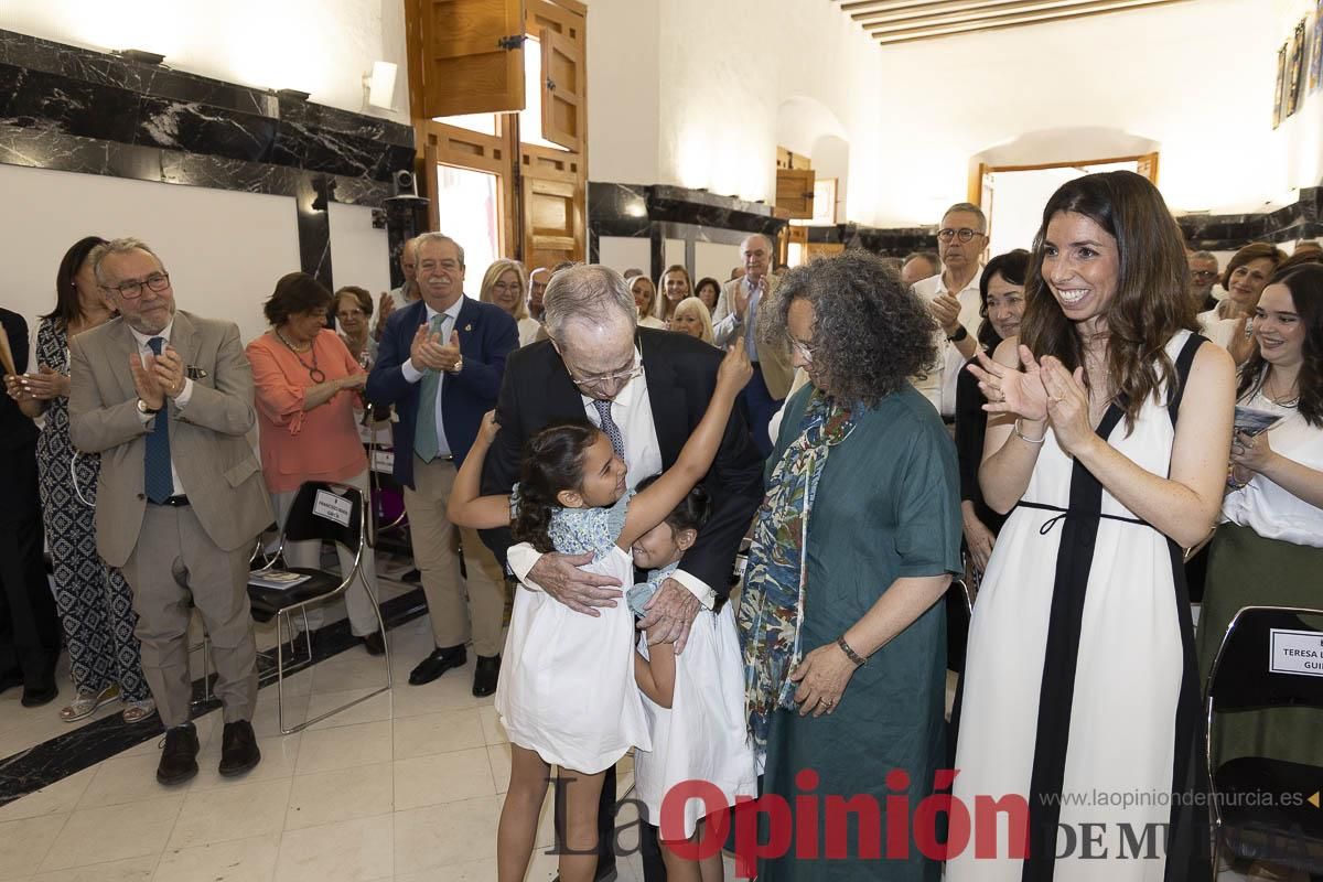 Así se ha vivido el emocionante acto del nombramiento de 'Hijo Predilecto' de Caravaca al doctor Juan Manuel Laborda