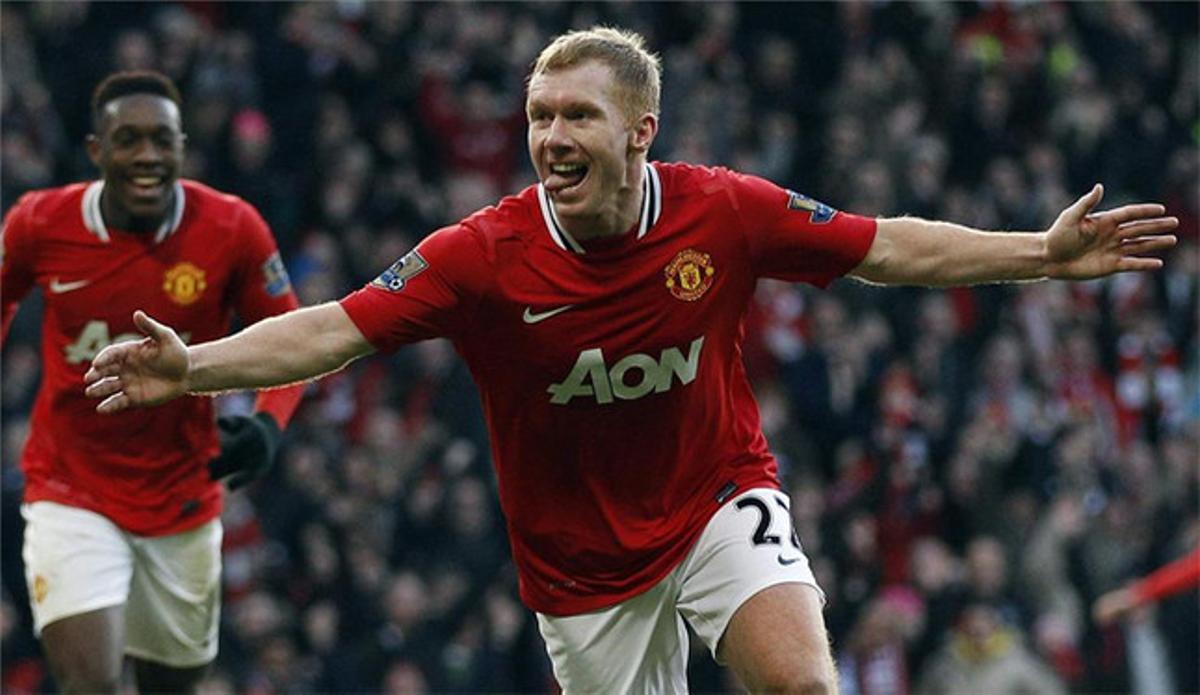 Paul Scholes vistiendo de nuevo la camiseta del Manchester United