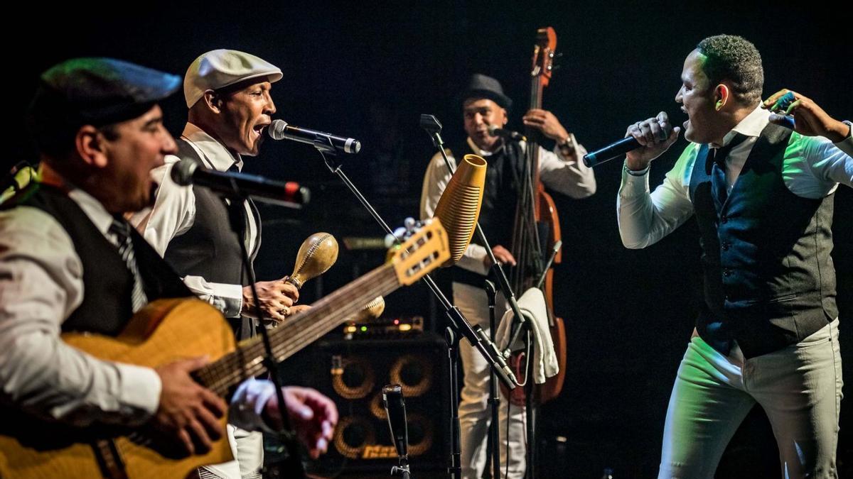 Septeto Naborí, heredero de la tradición musical de Santiago de Cuba, este viernes en Cáceres.