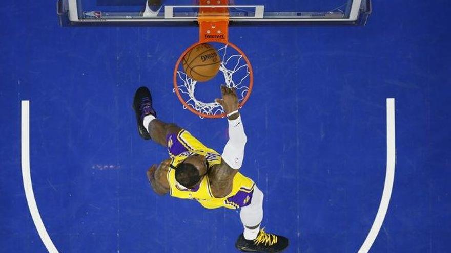 Lebron James se convierte en el tercer mejor encestador de la NBA